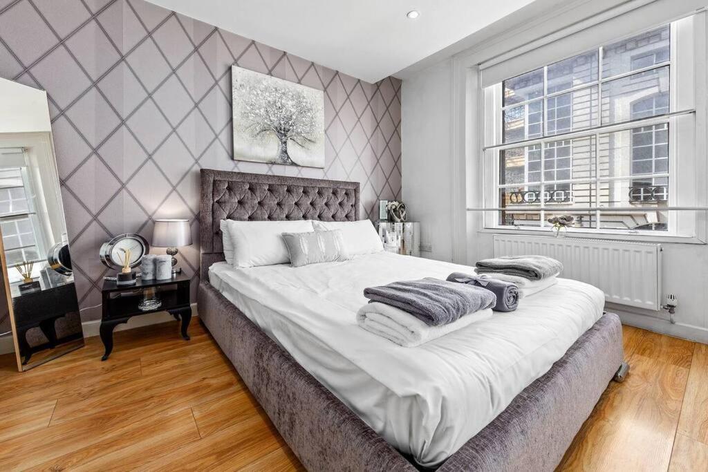 3 Bedroom Apartment In Haymarket Central London Sleep 10 Hy2 Eksteriør billede