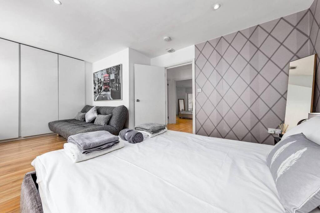 3 Bedroom Apartment In Haymarket Central London Sleep 10 Hy2 Eksteriør billede
