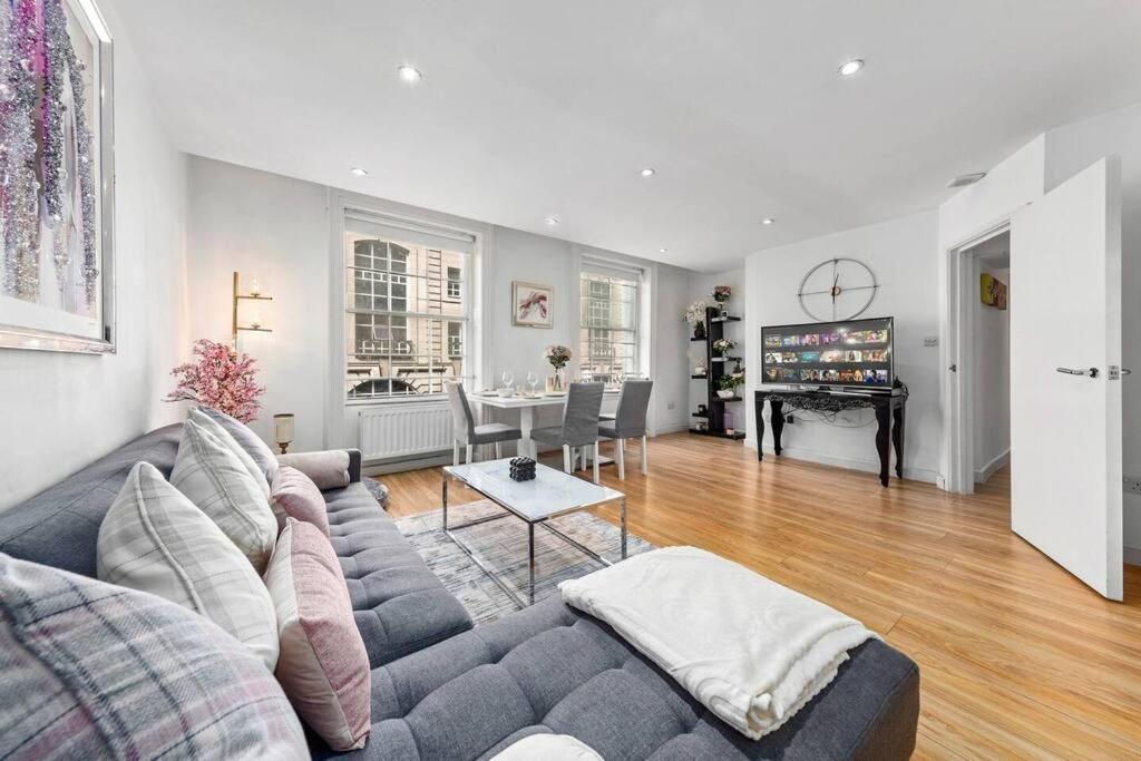 3 Bedroom Apartment In Haymarket Central London Sleep 10 Hy2 Eksteriør billede
